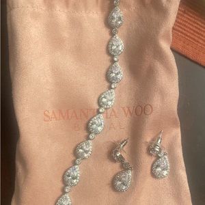 Bracelet and earring set